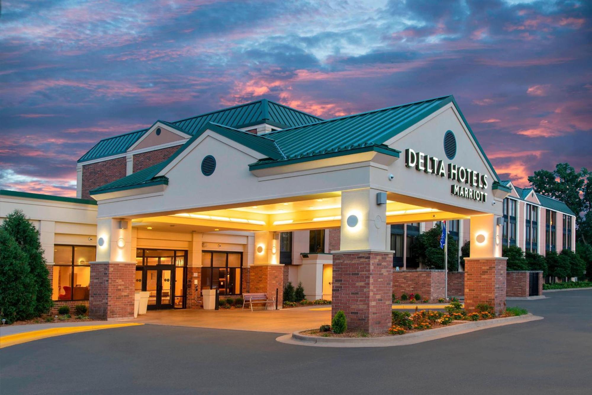 Delta Hotels By Marriott Kalamazoo Conference Center Exterior foto